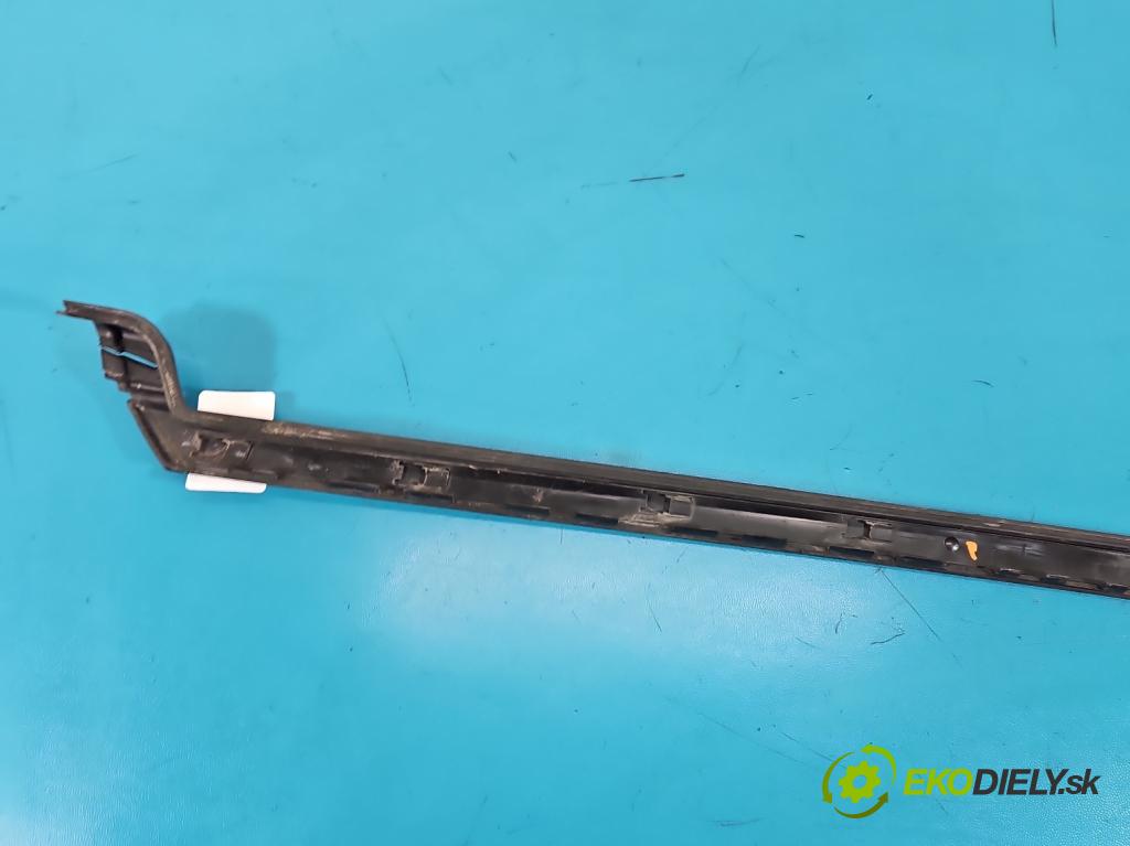 Citroen C4 I 2004-2011 1.6 16V 120 hp manual 88 kW 1598 cm3 5- lišta Okna: čelní: pravé 96563473XC