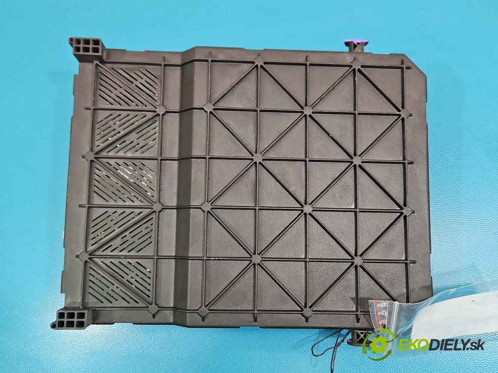 Peugeot 407 2.0 hdi 136 HP manual 100 kW 1997 cm3 4- riadiaca jednotka ostatné S120104500I