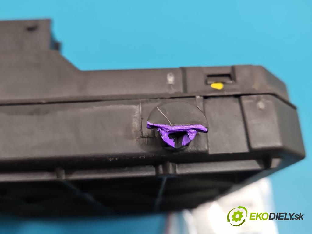 Peugeot 407 2.0 hdi 136 HP manual 100 kW 1997 cm3 4- riadiaca jednotka ostatné S120104500I