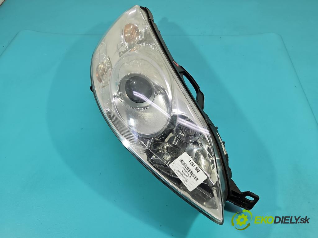 Peugeot 407 2.0 hdi 136 HP manual 100 kW 1997 cm3 4- Reflektor: pravý 0301213204 (Svetlo predné pravé)