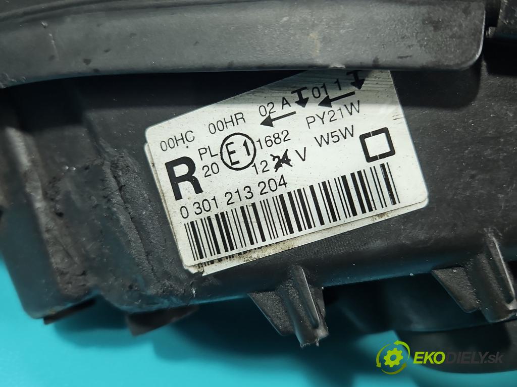 Peugeot 407 2.0 hdi 136 HP manual 100 kW 1997 cm3 4- Reflektor: pravý 0301213204 (Svetlo predné pravé)