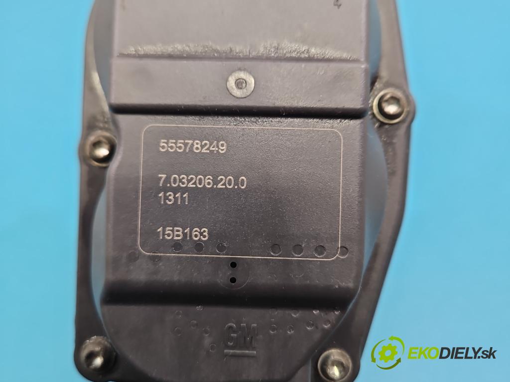 Opel Insignia A 2008-2017 2.0 cdti 170 HP manual 125 kW 1956 cm3 4- Ovladač: klapky: kolektor 55578249 (Motorček ostatné)