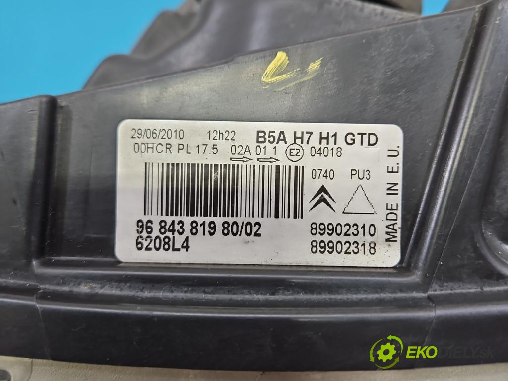 Citroen C4 I 2004-2011 1.6 16V 120 HP manual 88 kW 1598 cm3 5- Reflektor: ľavý 9684381980 (Kľučka dverí ostatné)
