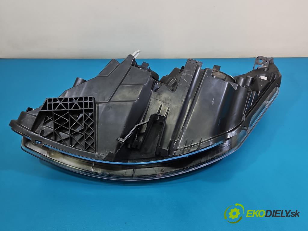 Citroen C4 I 2004-2011 1.6 16V 120 HP manual 88 kW 1598 cm3 5- Reflektor: pravý 9684382280 (Svetlo predné pravé)