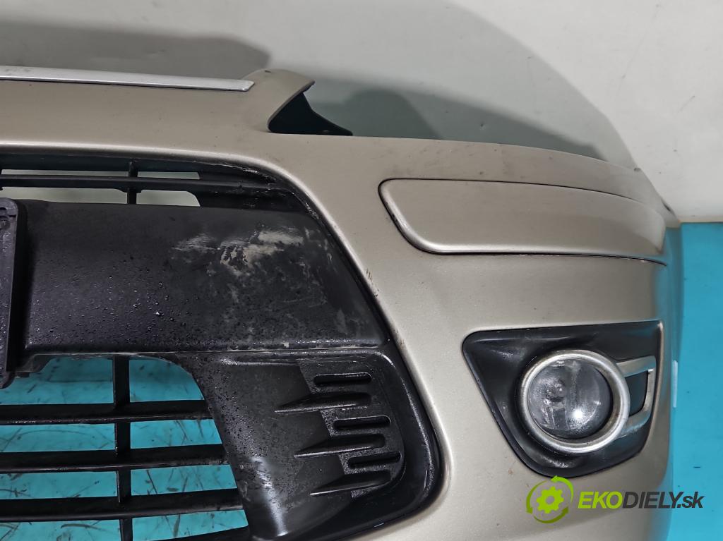 Citroen C4 I 2004-2011 1.6 16V 120 hp manual 88 kW 1598 cm3 5- nárazník přední  (Klika dveří ostatní)