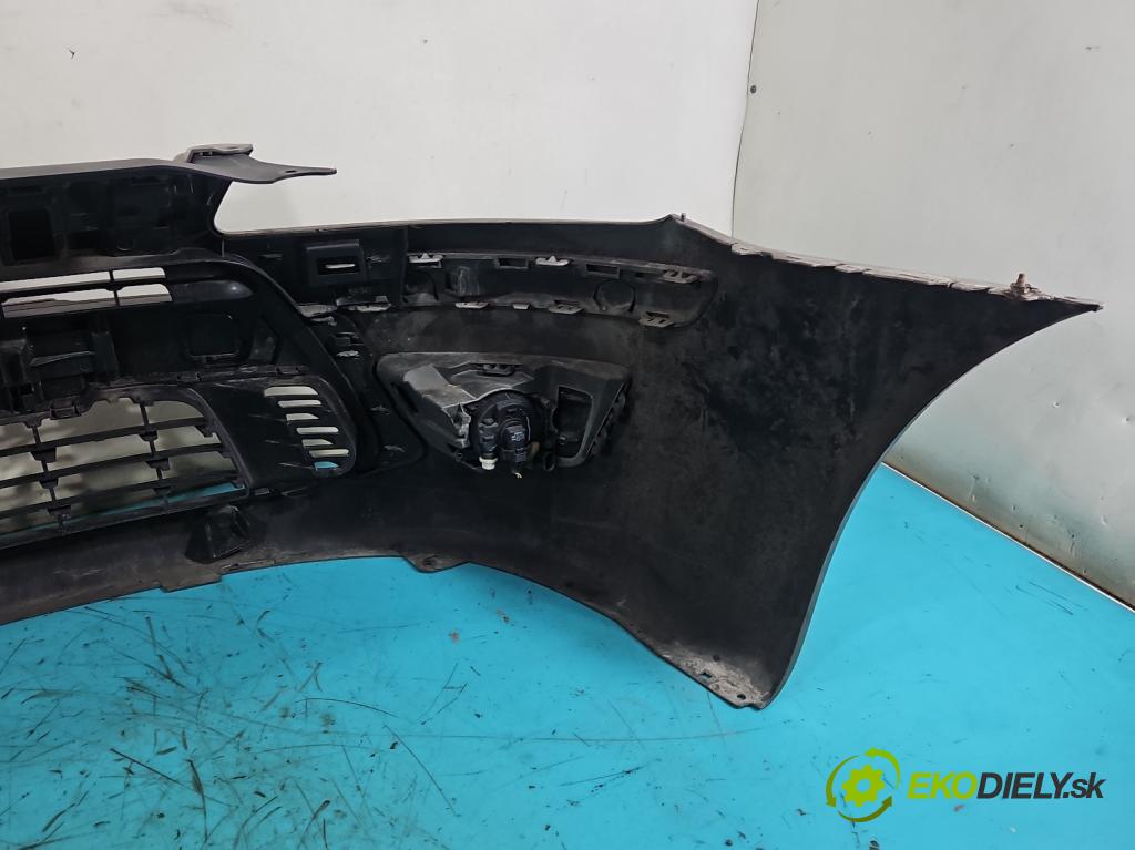 Citroen C4 I 2004-2011 1.6 16V 120 hp manual 88 kW 1598 cm3 5- nárazník přední  (Klika dveří ostatní)