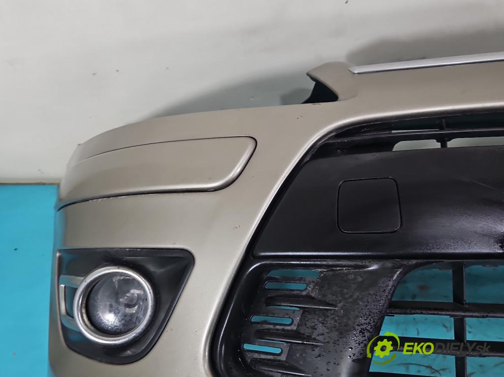 Citroen C4 I 2004-2011 1.6 16V 120 hp manual 88 kW 1598 cm3 5- nárazník přední  (Klika dveří ostatní)