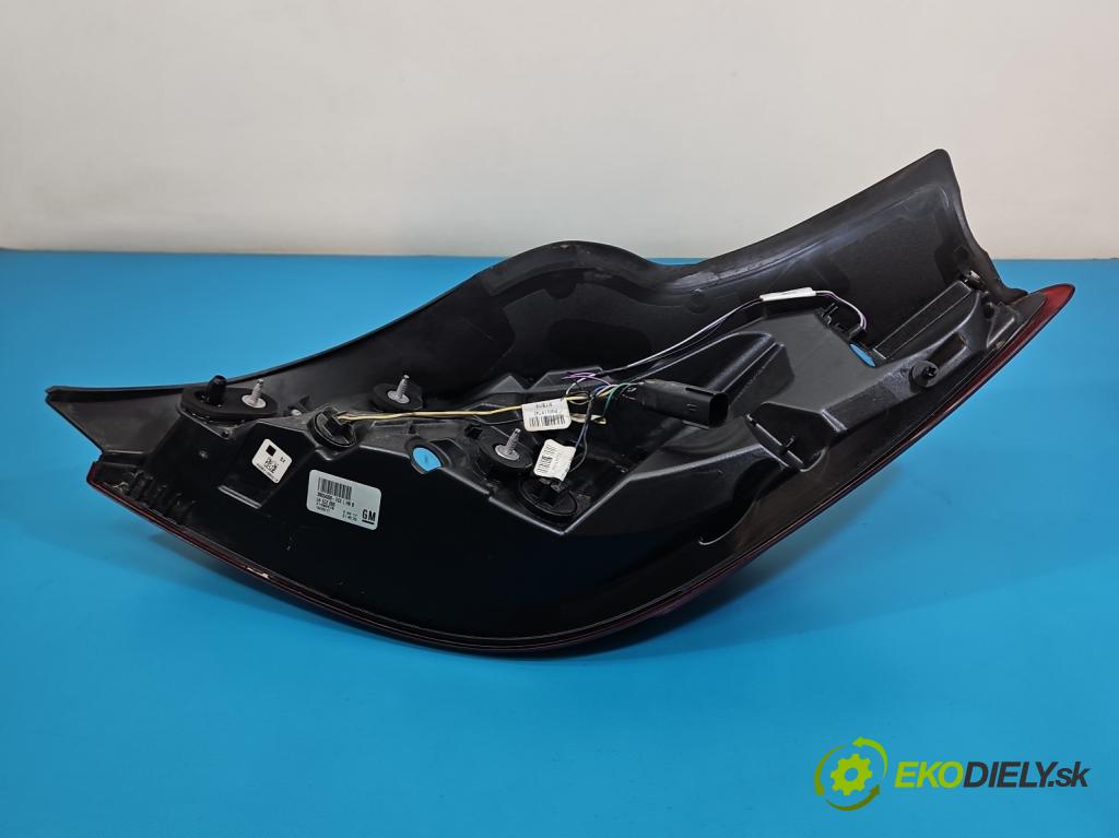 Opel Insignia A 2008-2017 2.0 cdti 170 HP manual 125 kW 1956 cm3 4- svetlo / reflektor zadné ľavé 21090518 (Kľučka dverí ostatné)