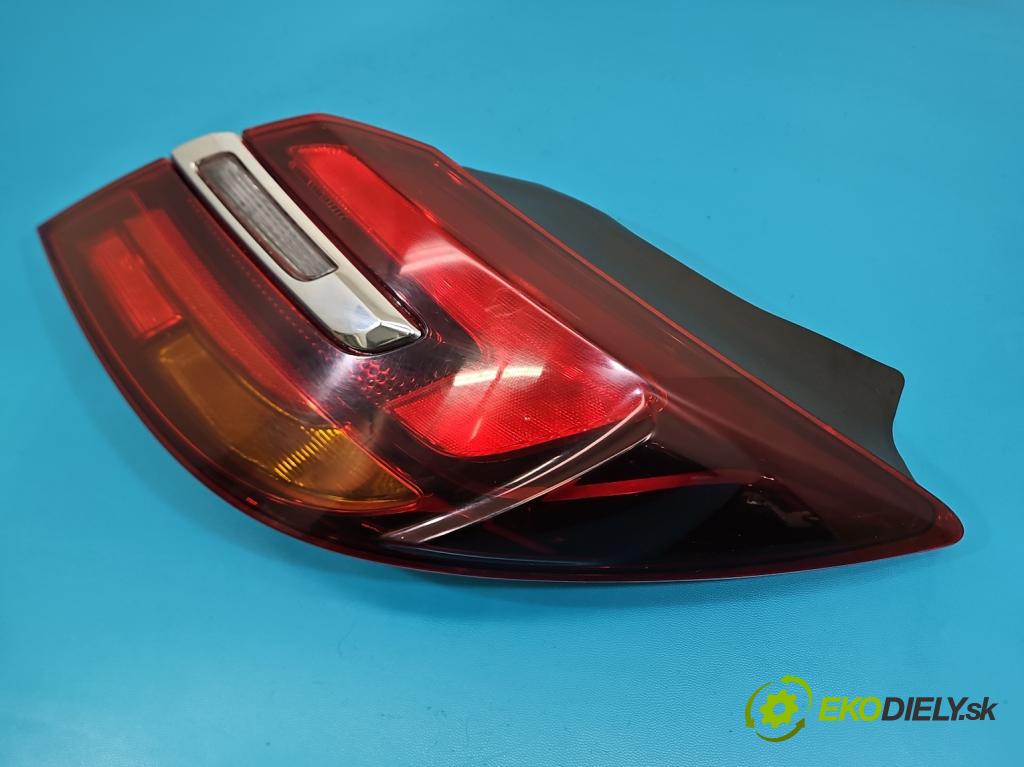 Opel Insignia A 2008-2017 2.0 cdti 170 HP manual 125 kW 1956 cm3 4- svetlo / reflektor zadné pravé 23422540 (Kľučka dverí ostatné)