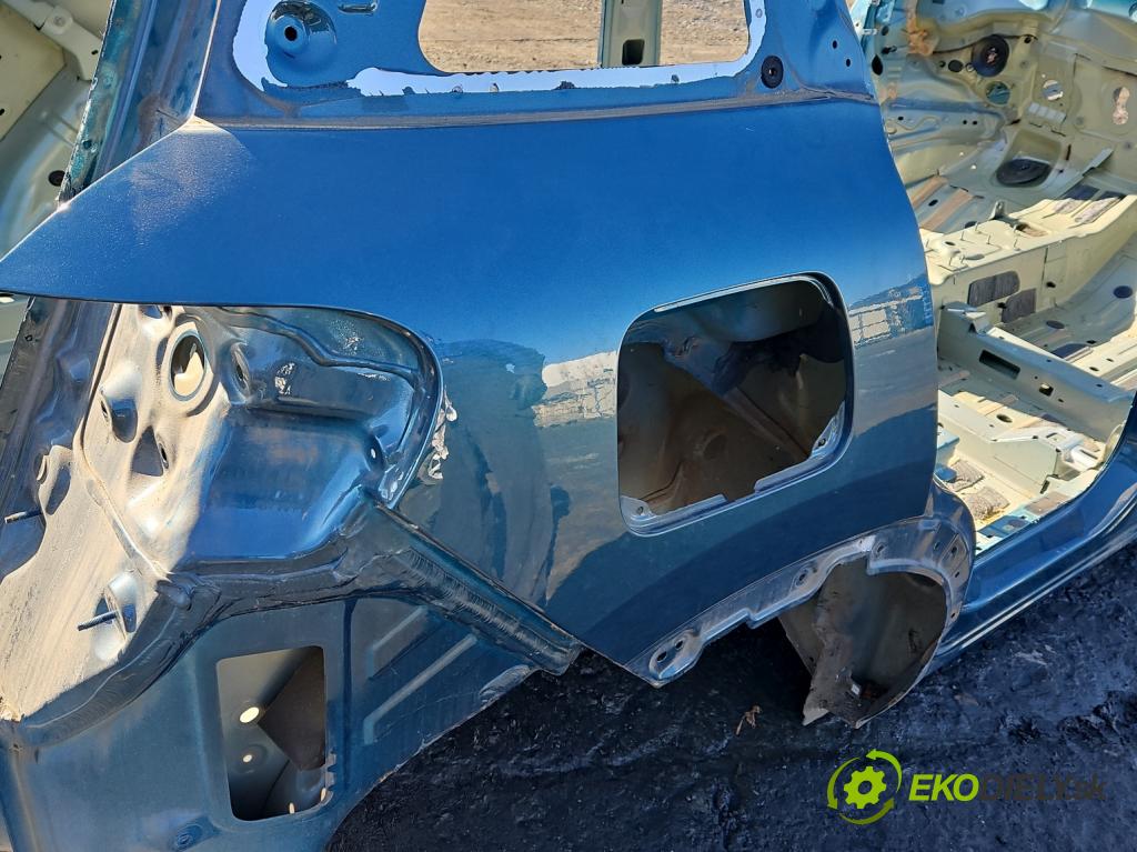 Citroen C5 Aircross 17-25 1.2 T 131 hp manual 96 kW 1199 cm3 5- blatnik zadní pravý