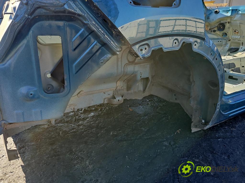 Citroen C5 Aircross 17-25 1.2 T 131 hp manual 96 kW 1199 cm3 5- blatnik zadní pravý