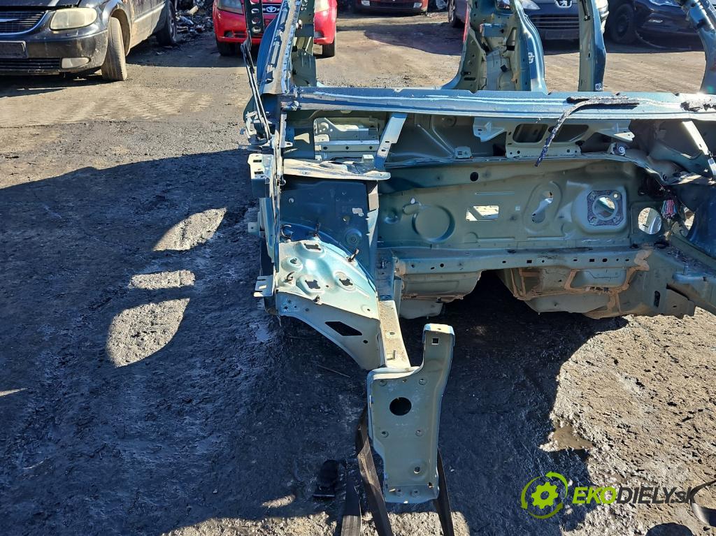 Citroen C5 Aircross 17-25 1.2 T 131 HP manual 96 kW 1199 cm3 5- štvrťka pravé