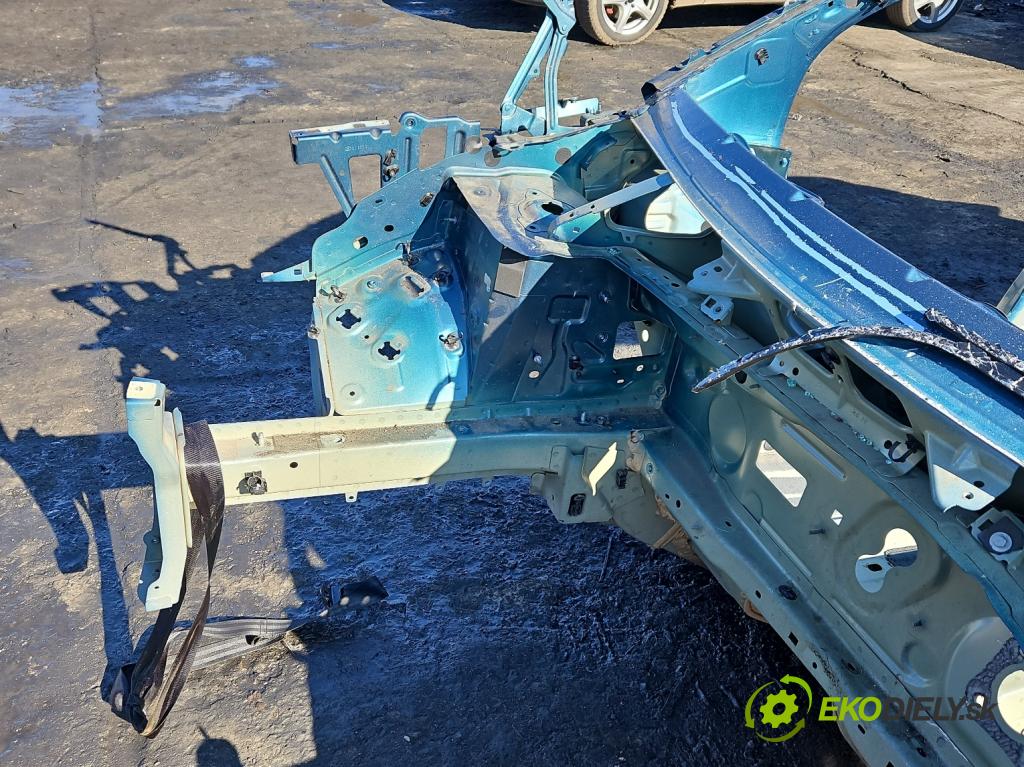 Citroen C5 Aircross 17-25 1.2 T 131 HP manual 96 kW 1199 cm3 5- štvrťka pravé