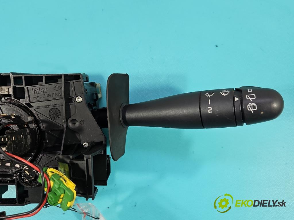 Renault Clio II 1998-2012 1.2 8V 58 hp manual 43 kW 1149 cm3 5- Přepínač sdružený 8200058679 (Páčky pod volantem)