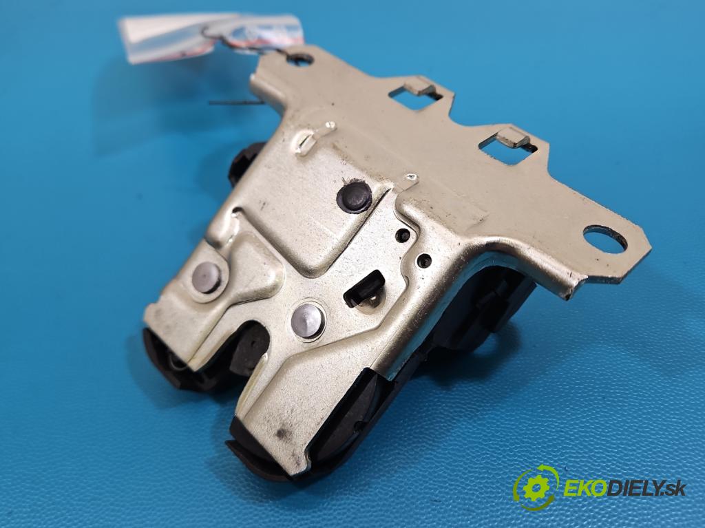 Opel Insignia A 2008-2017 2.0 cdti 170 HP manual 125 kW 1956 cm3 4- zámok kufrové dvere zadné 20969620