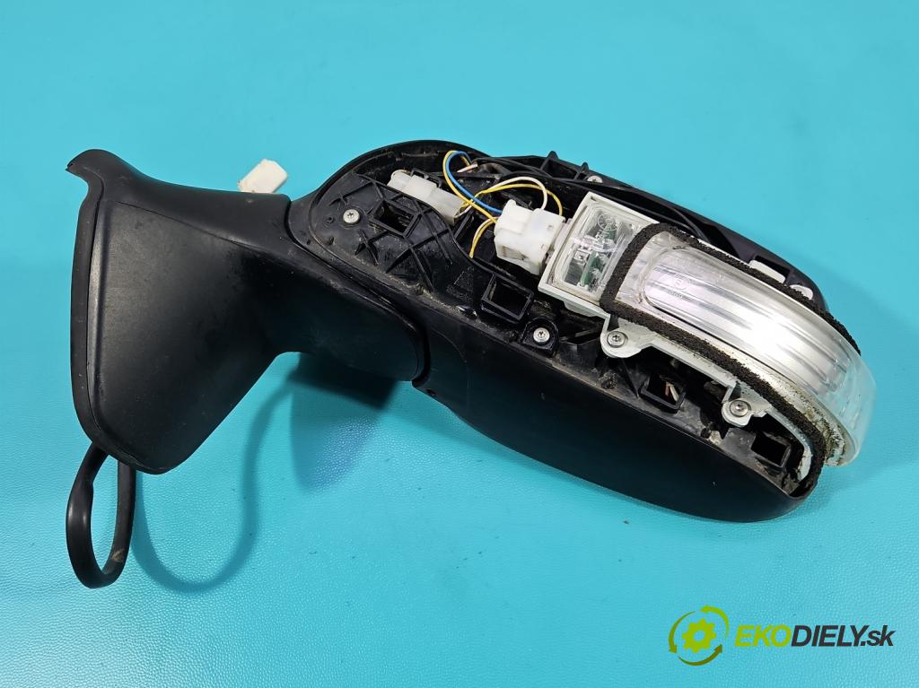 Toyota Auris I 2006-2013 1.3 vvti 99 hp manual 73 kW 1329 cm3 5- zpětné zrcátko levé  (Klika dveří ostatní)