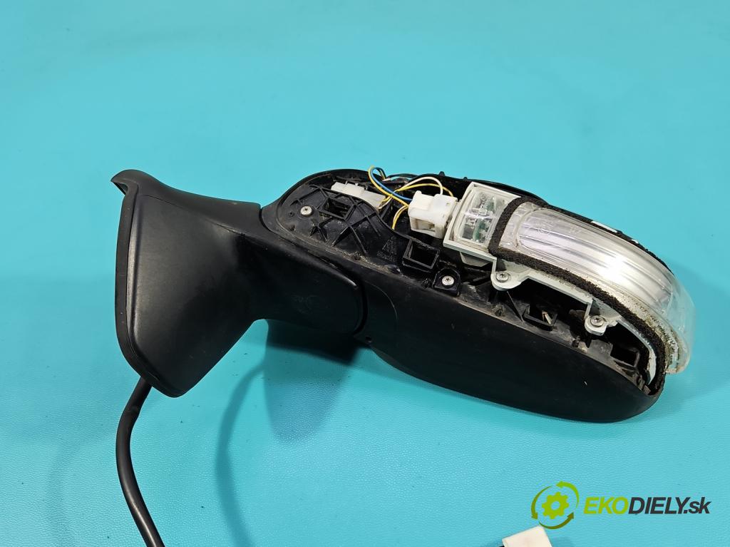 Toyota Auris I 2006-2013 1.3 vvti 99 HP manual 73 kW 1329 cm3 5- zrkadlo ľavé  (Kľučka dverí ostatné)