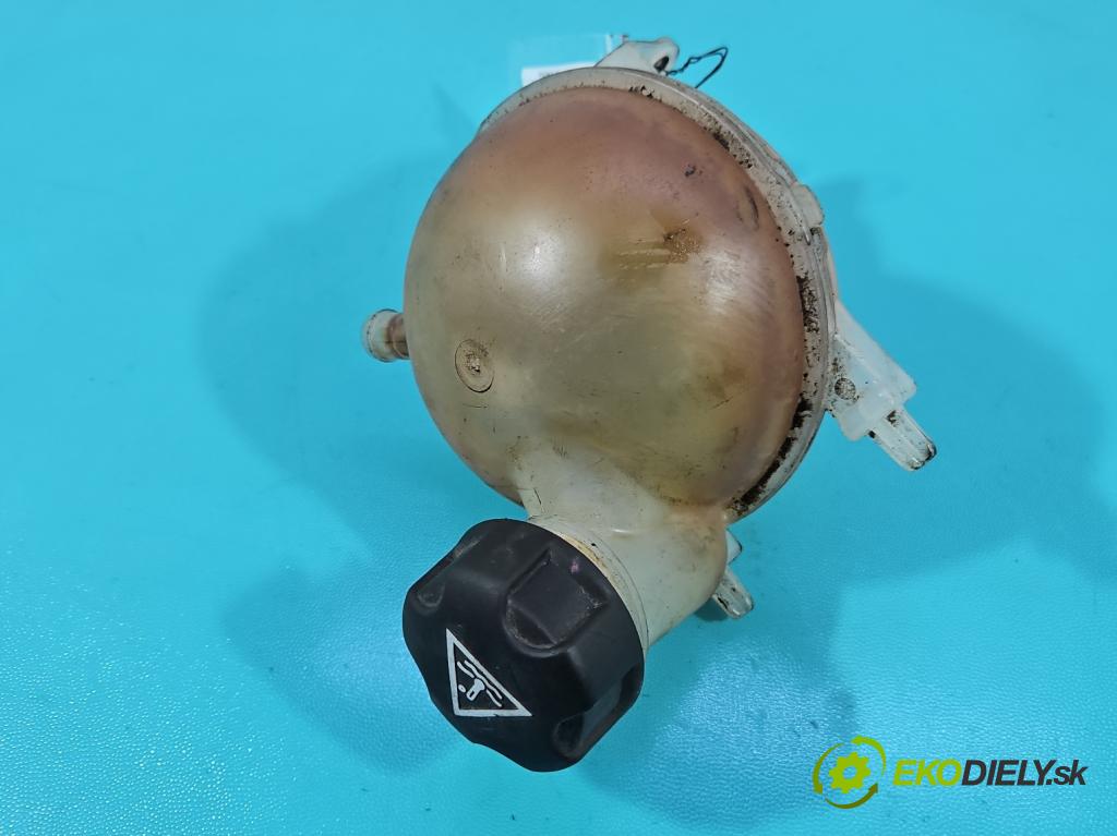 DS 4 2015-2020 2.0 hdi 181KM automatic 133 kW 1997 cm3 5- Nádrž: náhradní: