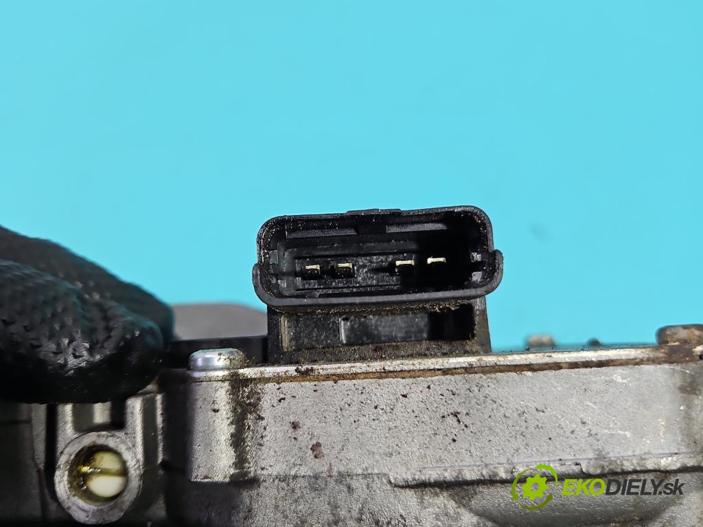 DS 4 2015-2020 2.0 hdi 181KM automatic 133 kW 1997 cm3 5- motor stieračov predné