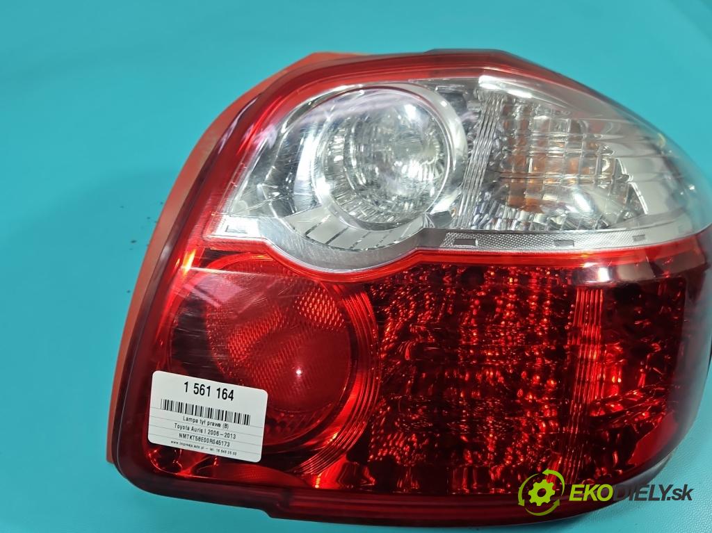 Toyota Auris I 2006-2013 1.3 vvti 99 HP manual 73 kW 1329 cm3 5- svetlo / reflektor zadné pravé 81550-02540 (Kľučka dverí ostatné)