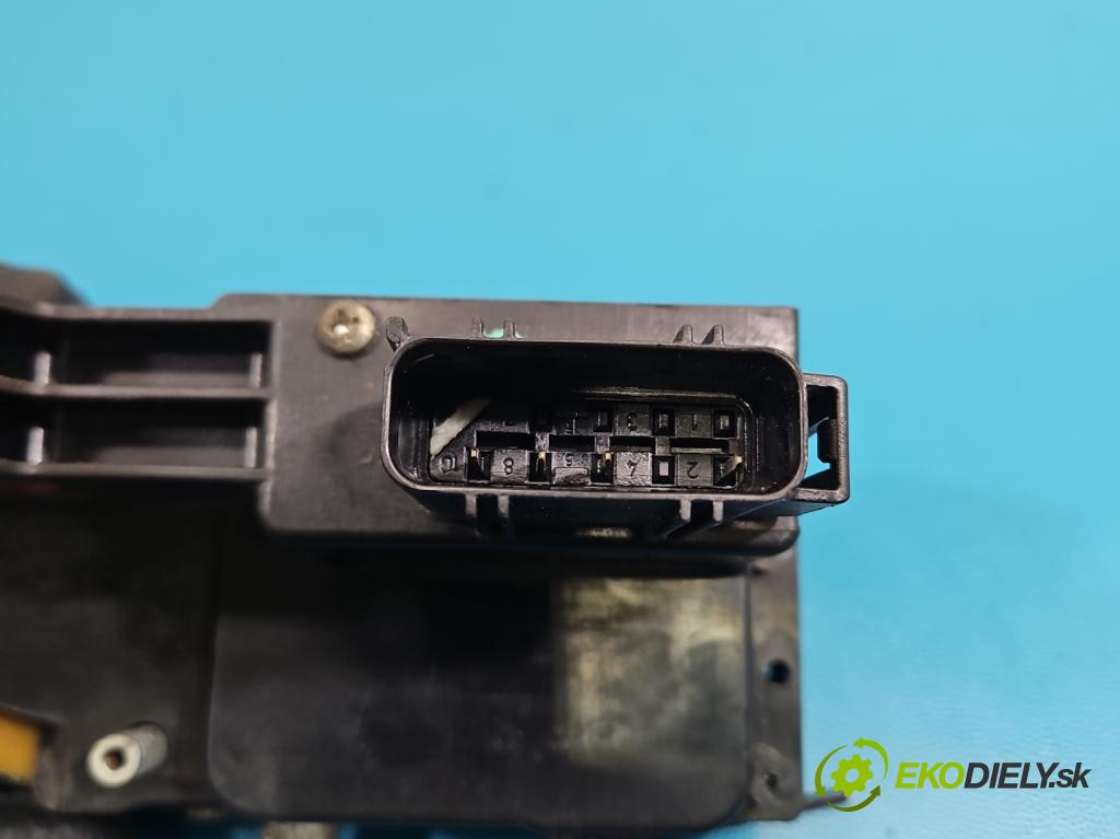 Ford Fusion 1.4 16V 80 HP manual 59 kW 1388 cm3 5- zámok predné pravý