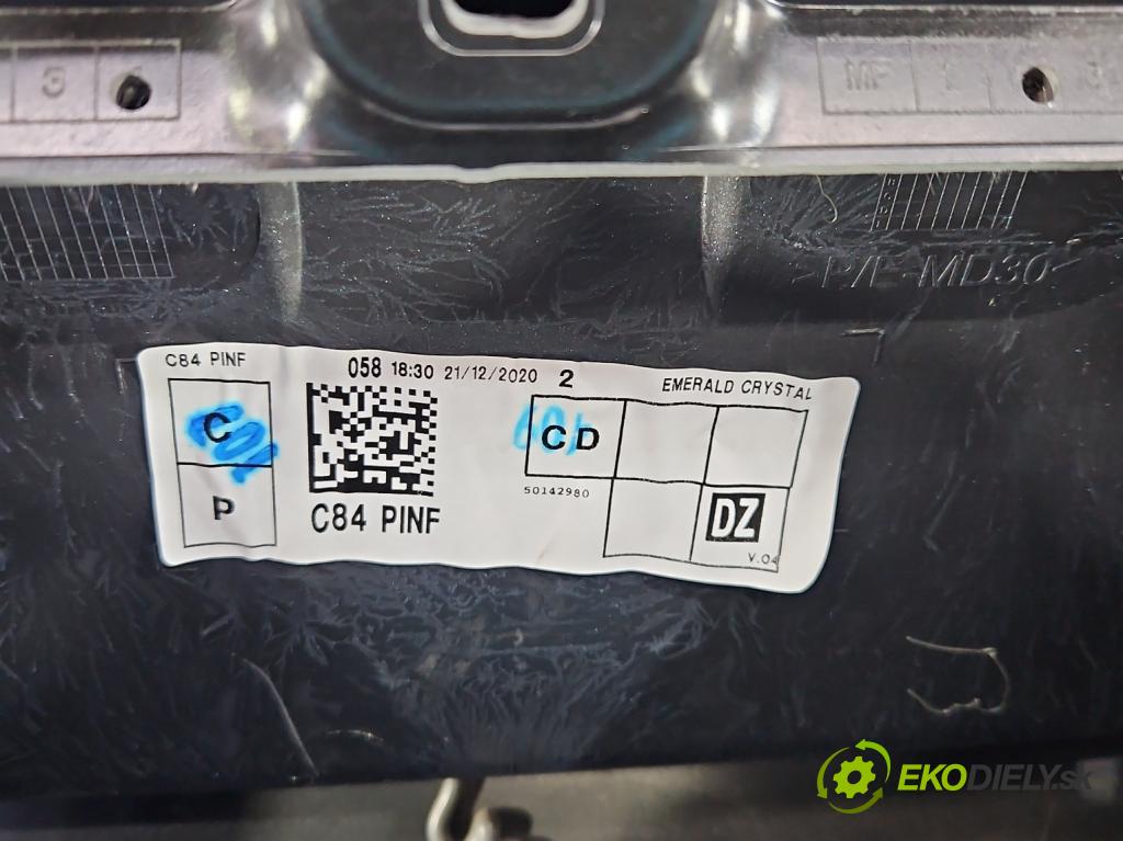 Citroen C5 Aircross 17-25 1.2 T 131 HP manual 96 kW 1199 cm3 5- zadna kufor  (Kapota zadná (kufor))