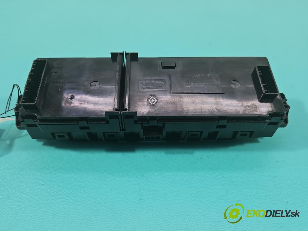 Renault Scenic III 2009-2016 1.4 131 HP manual 96 kW 1397 cm3 5- panel kúrenia