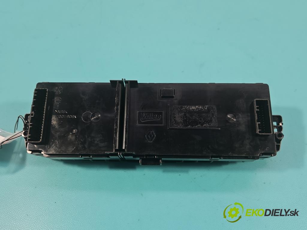 Renault Scenic III 2009-2016 1.4 131 HP manual 96 kW 1397 cm3 5- panel kúrenia