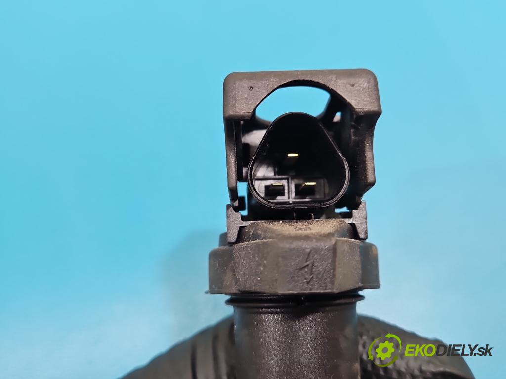 Citroen C4 I 2004-2011 1.6 16V 120 hp manual 88 kW 1598 cm3 5- cívka zapalovací 9807841880 (Zážehová cívka)