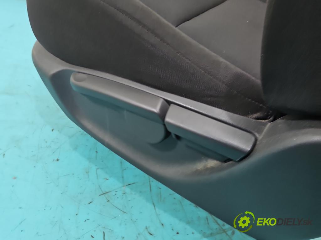 Toyota Auris I 2006-2013 1.3 vvti 99 HP manual 73 kW 1329 cm3 5- Sedačka ľavý  (Sedadlo)