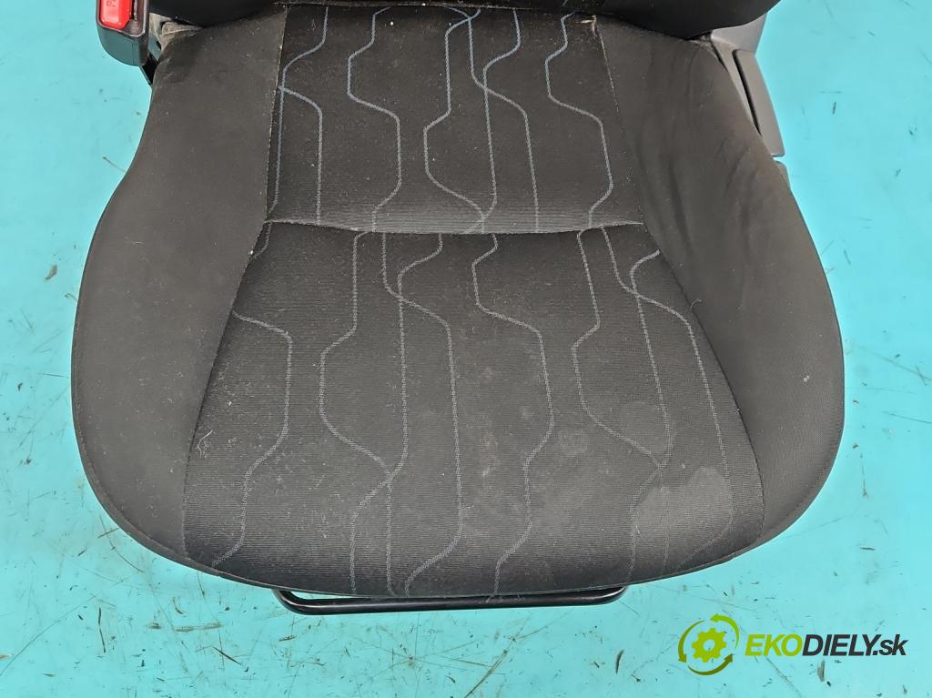 Toyota Auris I 2006-2013 1.3 vvti 99 HP manual 73 kW 1329 cm3 5- Sedačka ľavý  (Sedadlo)