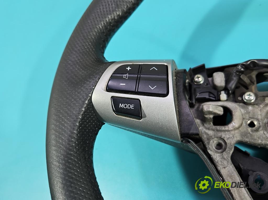 Toyota Auris I 2006-2013 1.3 vvti 99 HP manual 73 kW 1329 cm3 5- volant  (Volant)