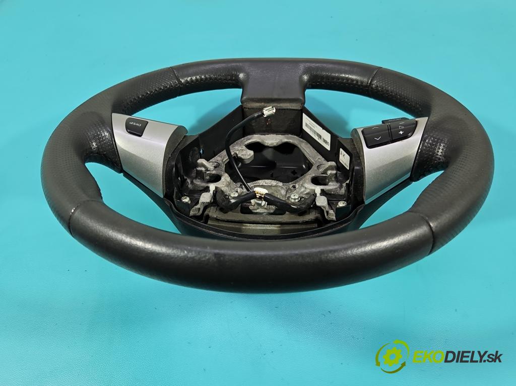 Toyota Auris I 2006-2013 1.3 vvti 99 HP manual 73 kW 1329 cm3 5- volant  (Volant)