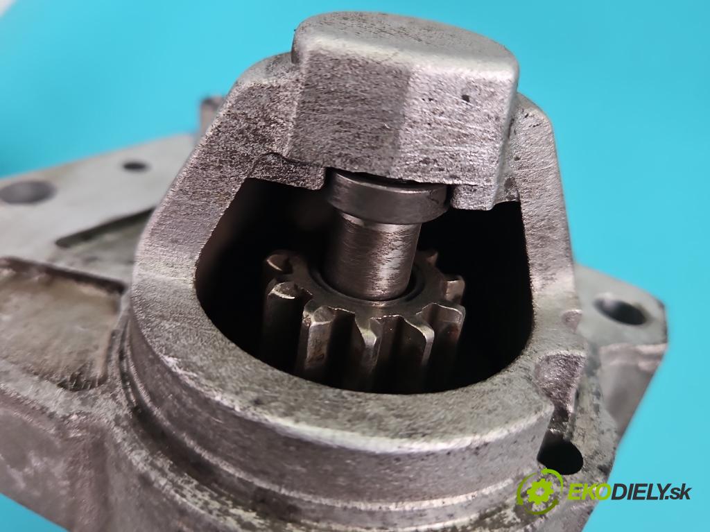 Citroen C4 I 2004-2011 1.6 16V 120 HP manual 88 kW 1598 cm3 5- štartér M000T32271 (Štartér)