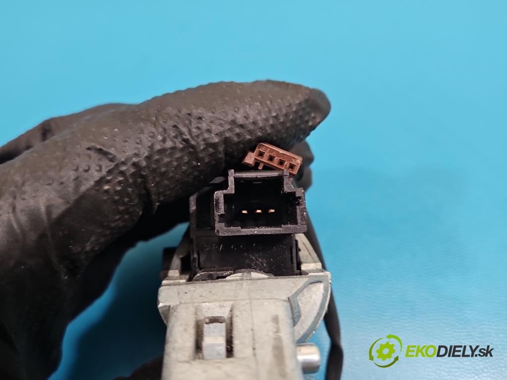 Citroen C4 I 2004-2011 1.6 16V 120 HP manual 88 kW 1598 cm3 5- riadiaca jednotka motora 0261S05626