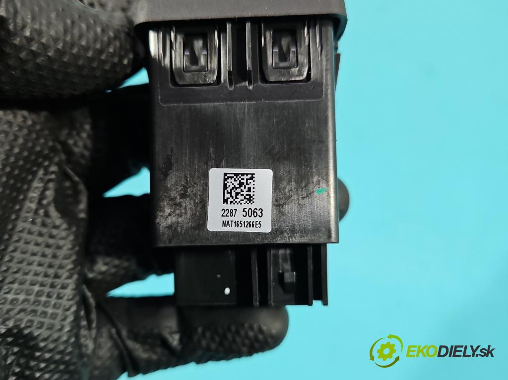 Opel Insignia A 2008-2017 2.0 cdti 170 hp manual 125 kW 1956 cm3 4- zásuvka USB 22875063