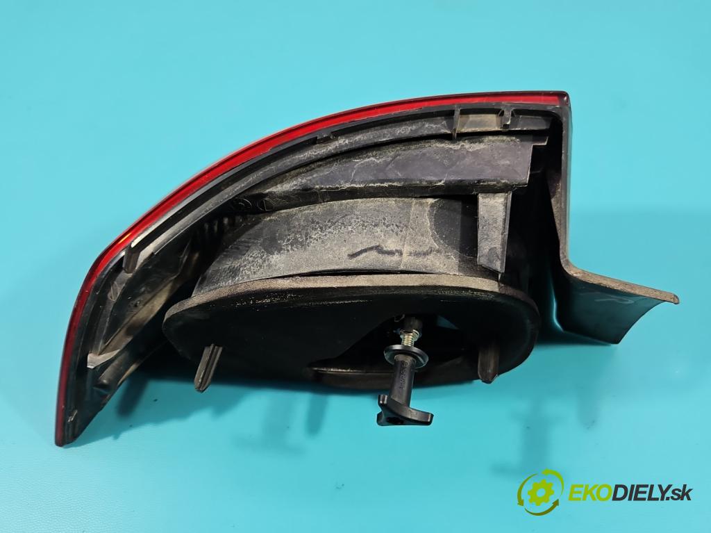 Renault Laguna II 2001-2007 1.6 16V 111KM manual 82 kW 1598 cm3 5- svetlo / reflektor zadné pravé 89036262 (Kľučka dverí ostatné)