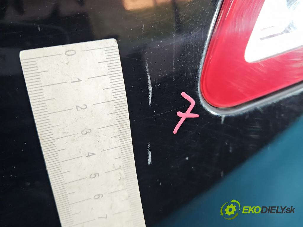 Renault Scenic III 2009-2016 1.4 131 HP manual 96 kW 1397 cm3 5- zadna kufor  (Kapota zadná (kufor))