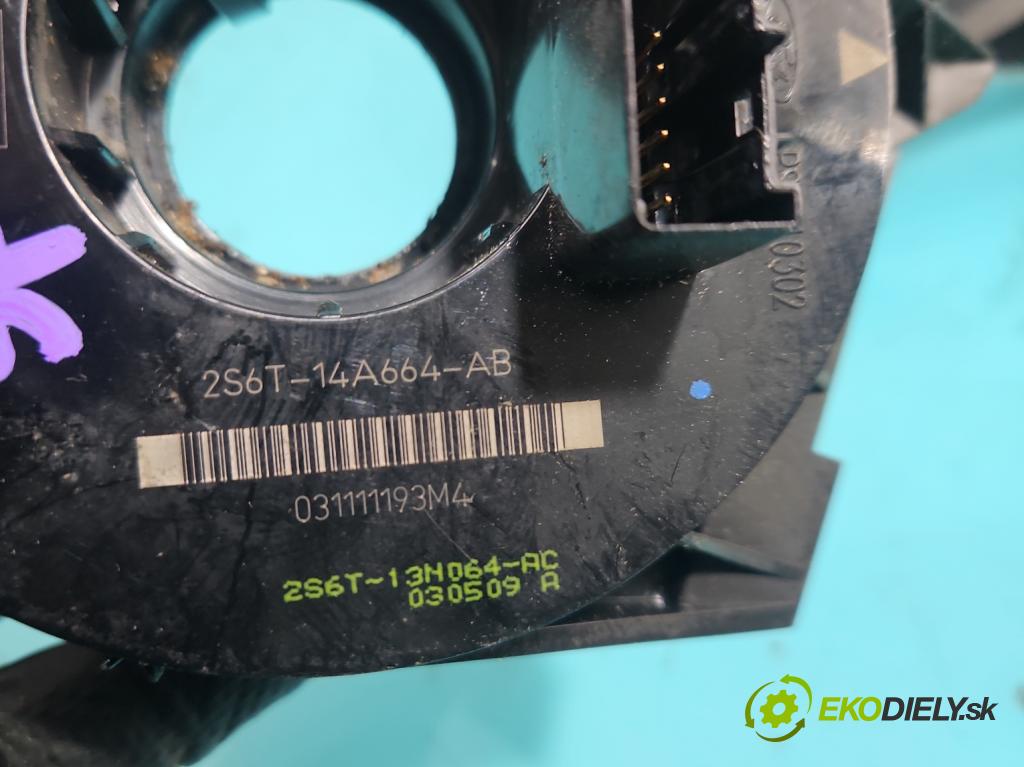 Ford Fusion 1.4 16V 80 HP manual 59 kW 1388 cm3 5- kokpit,pristrojová doska rozdeľovacia