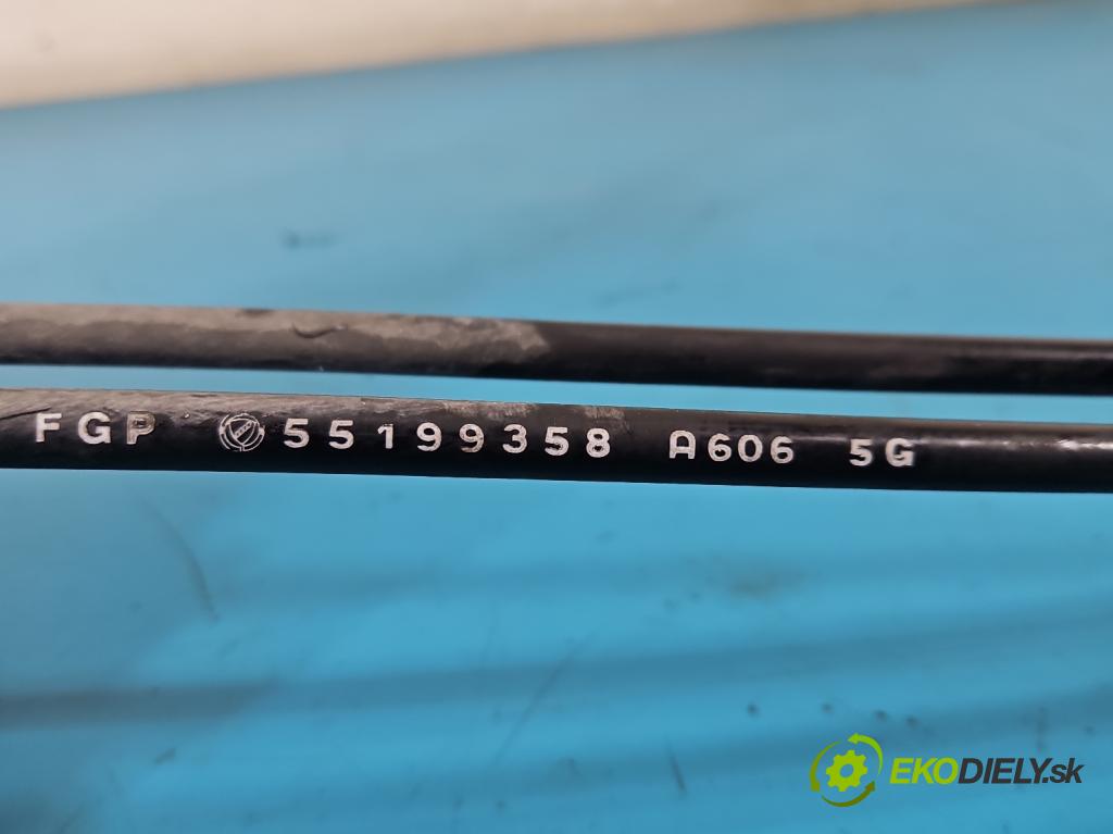 Fiat Punto Grande 1.4 8V 77 hp manual 57 kW 1368 cm3 5- kulisa změny stupňová 553485470 (Řadicí páka (kulisa) )