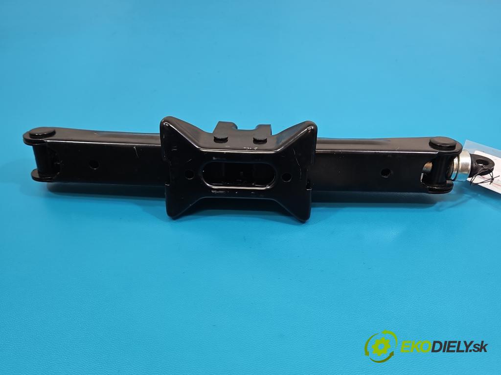 Toyota Auris I 2006-2013 1.3 vvti 99 HP manual 73 kW 1329 cm3 5- mechanizmus okna automobilovy