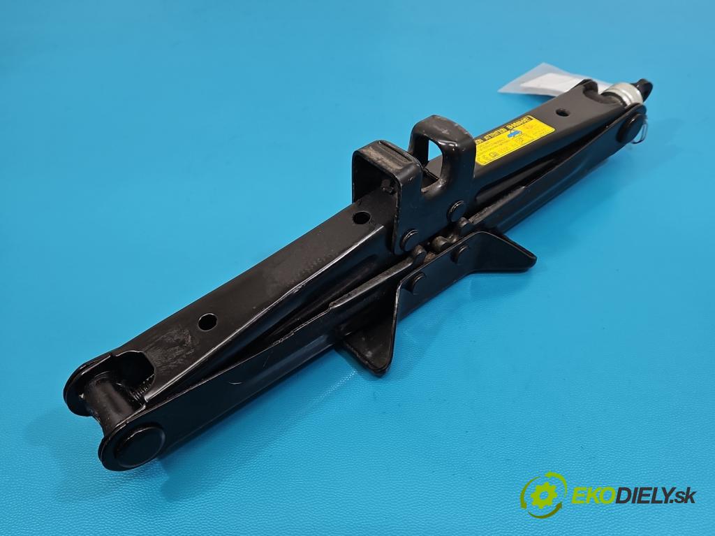 Toyota Auris I 2006-2013 1.3 vvti 99 HP manual 73 kW 1329 cm3 5- mechanizmus okna automobilovy 