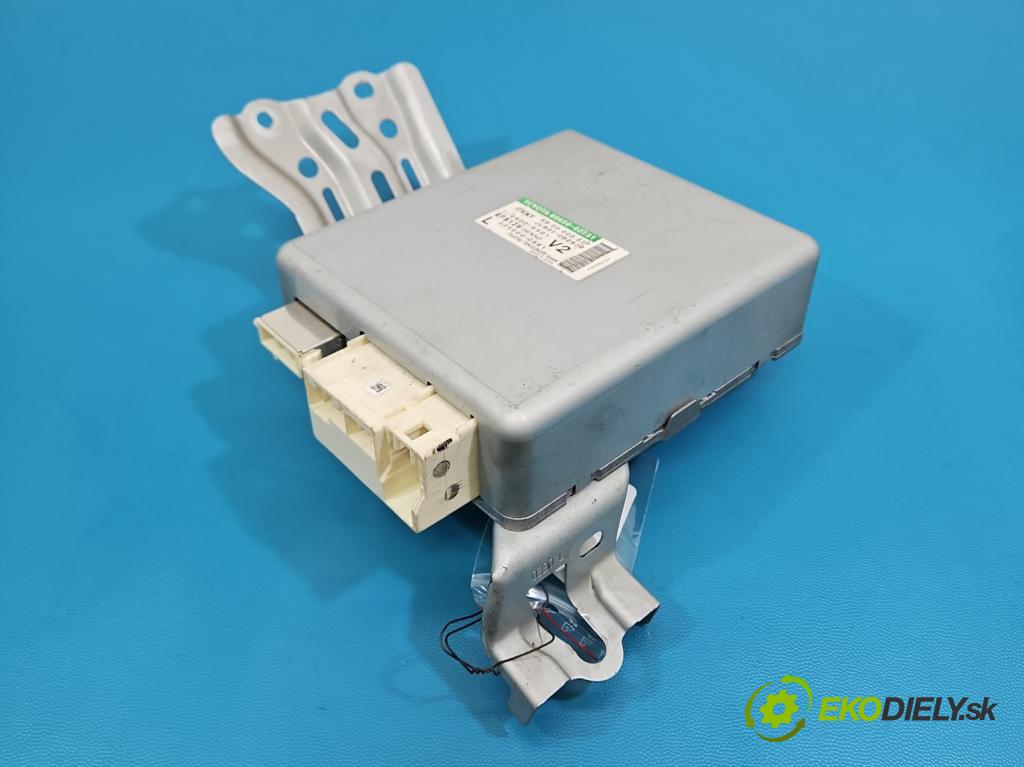 Toyota Auris I 2006-2013 1.3 vvti 99 hp manual 73 kW 1329 cm3 5- řídící jednotka 89650-02551