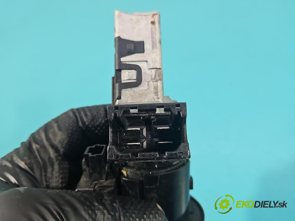 Dacia Dokker 2012- 1.6 16V 102 hp manual 75 kW 1598 cm3 5- řídící jednotka motoru 237108193R