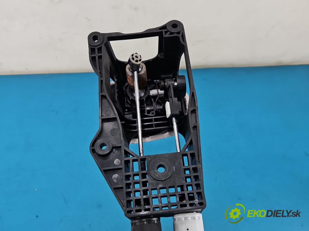 Renault Scenic III 2009-2016 1.4 131 HP manual 96 kW 1397 cm3 5- Páka: Změny: stupeň,rýchlosť 8201021402 (Rýchlostná páka (kulisa))