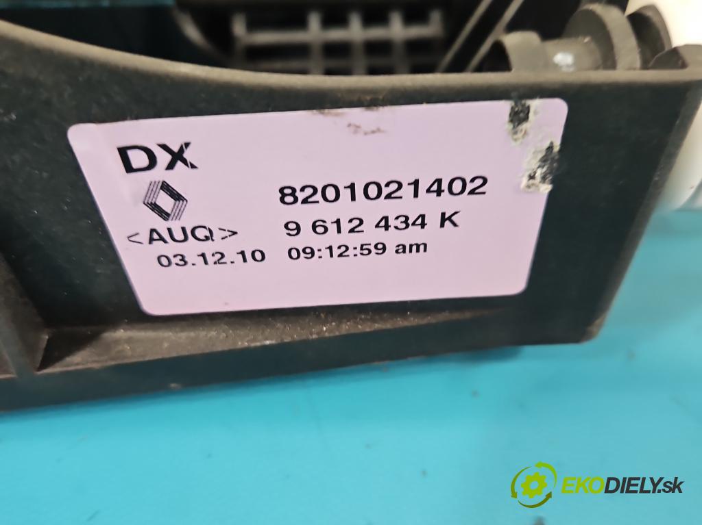 Renault Scenic III 2009-2016 1.4 131 HP manual 96 kW 1397 cm3 5- Páka: Změny: stupeň,rýchlosť 8201021402 (Rýchlostná páka (kulisa))