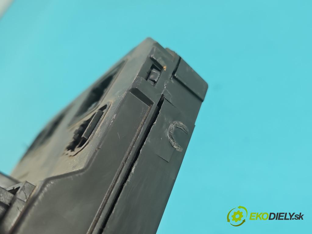 Citroen Berlingo I 1996-2008 2.0 hdi 90 hp manual 66 kW 1997 cm3 5- řídící jednotka S118085320F