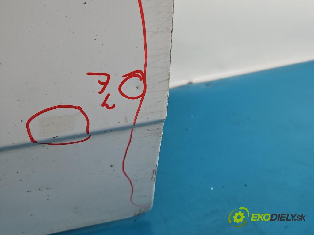 Dacia Dokker 2012- 1.6 16V 102 HP manual 75 kW 1598 cm3 5- dvere predné ľavé  (Kľučka dverí ostatné)