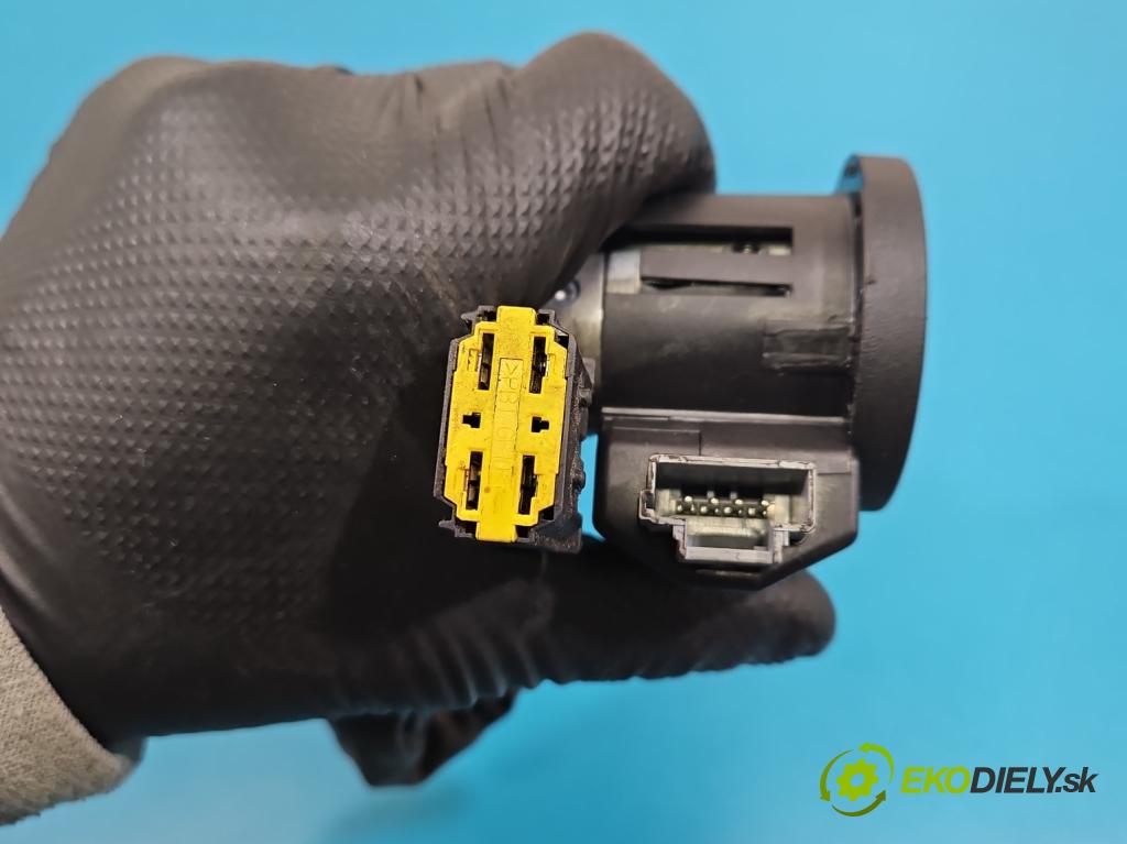 Dacia Logan I 2005-2014 1.4 8V 75 HP manual 55 kW 1390 cm3 4- riadiaca jednotka motora 8200483732