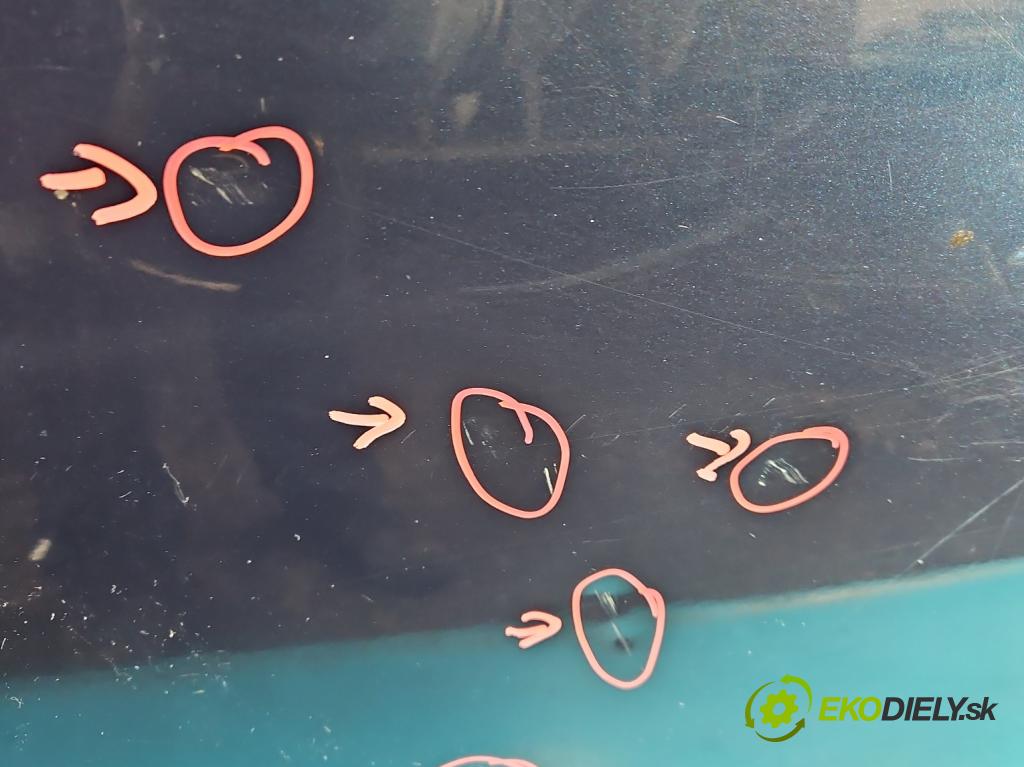 Fiat Freemont 2.0 jtd 170 HP manual 125 kW 1956 cm3 5- dvere zadné pravé  (Kľučka dverí ostatné)